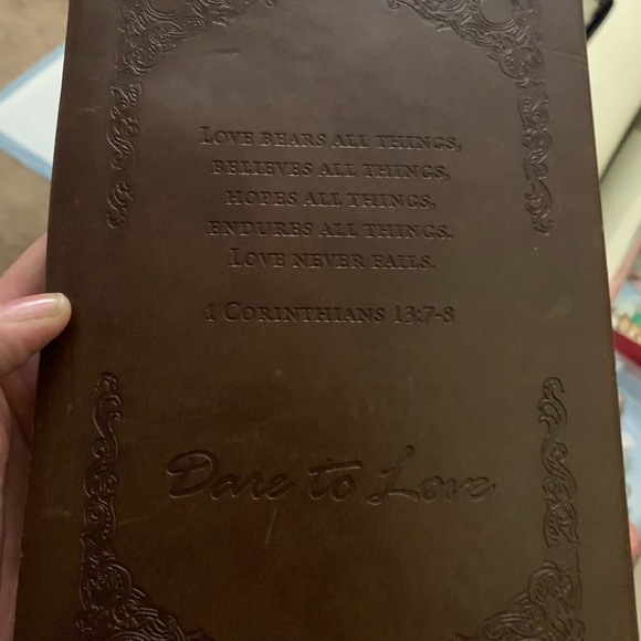 The Love Dare "Shauna" - Picture 10 of 10